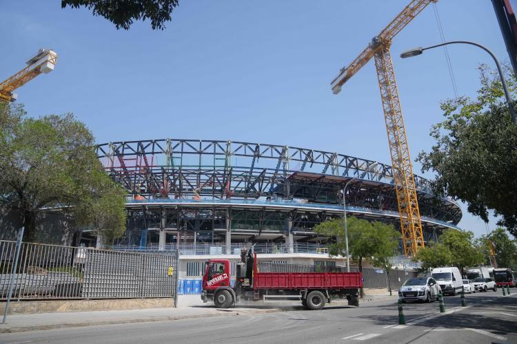 开云电竞官网-每体：巴萨提前通知欧足联，希望在诺坎普踢欧冠