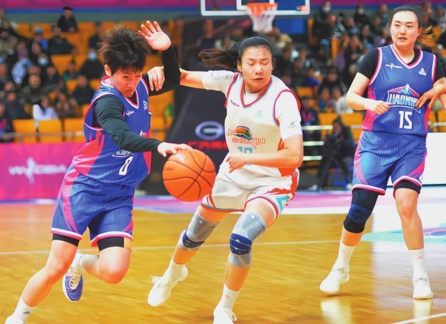 开云电竞官网-三名辽宁女篮球员入围